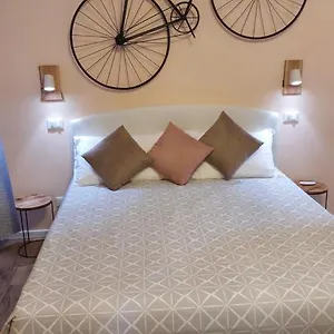 glam-resort-luxury-lorenzo.hotelitalianriviera.com/